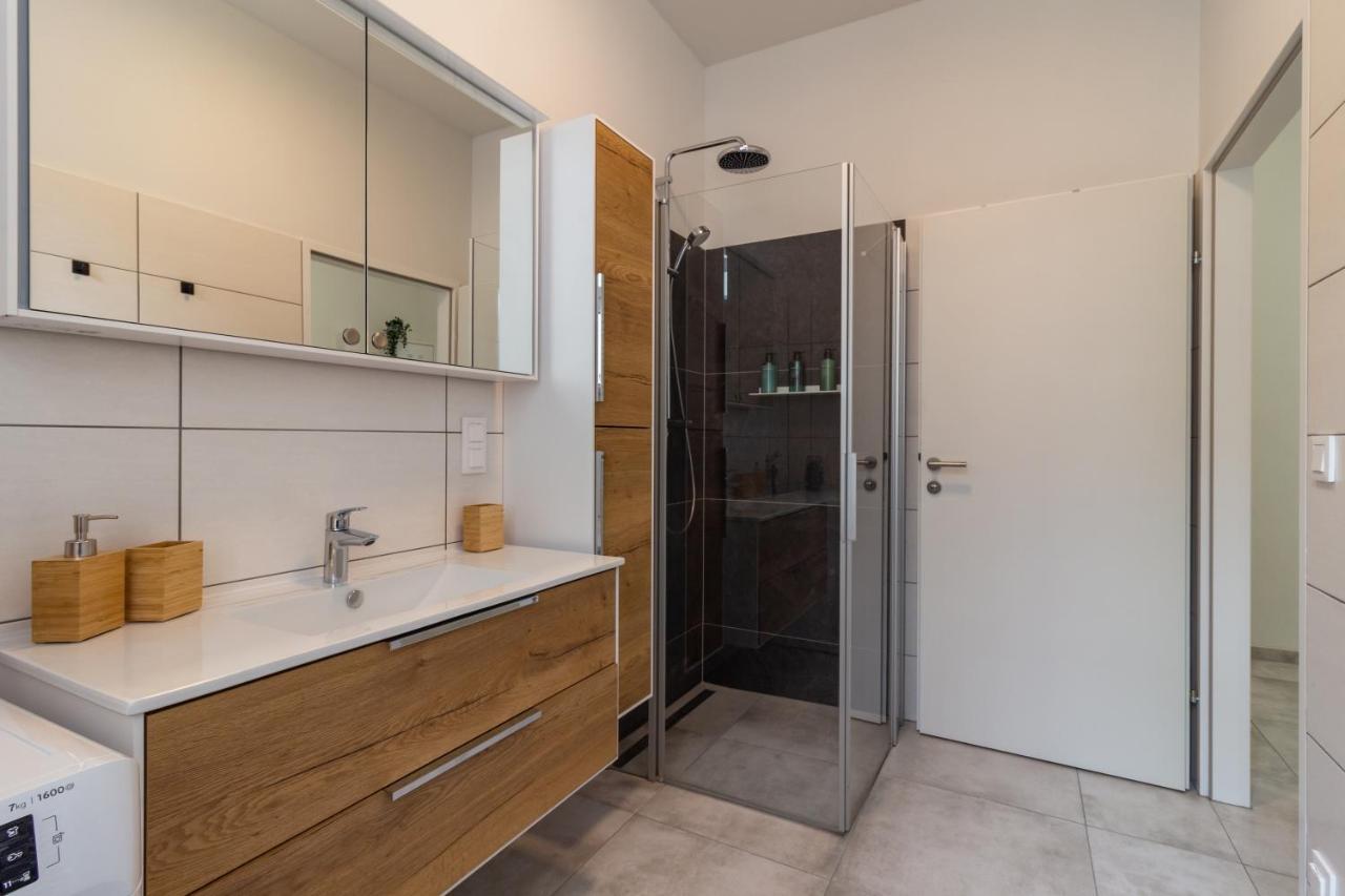 Cozy, Generous City Apartment - 10 Min To City-Centre - Contactless 24H Check-In เวียนนา ภายนอก รูปภาพ