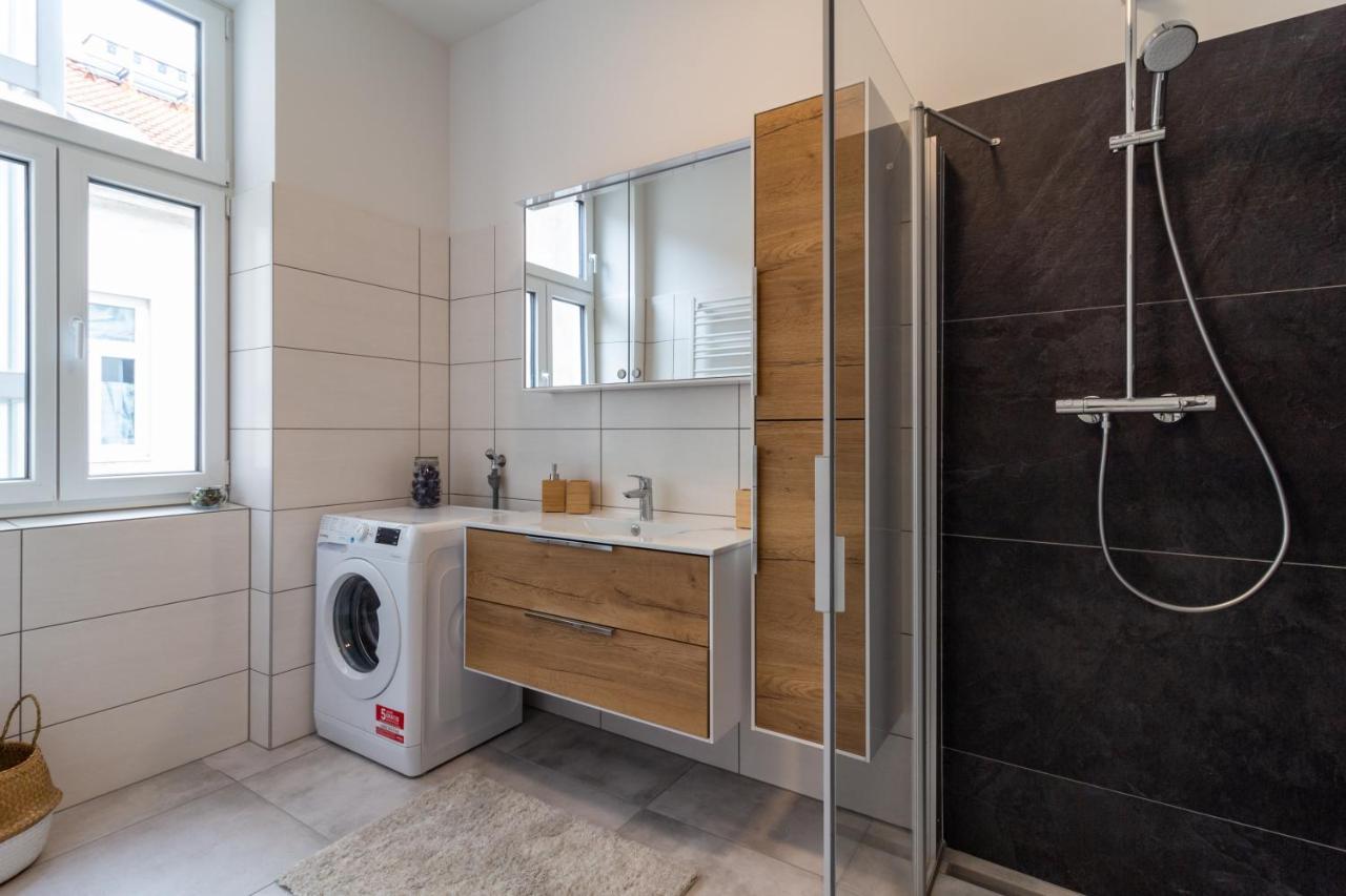 Cozy, Generous City Apartment - 10 Min To City-Centre - Contactless 24H Check-In เวียนนา ภายนอก รูปภาพ
