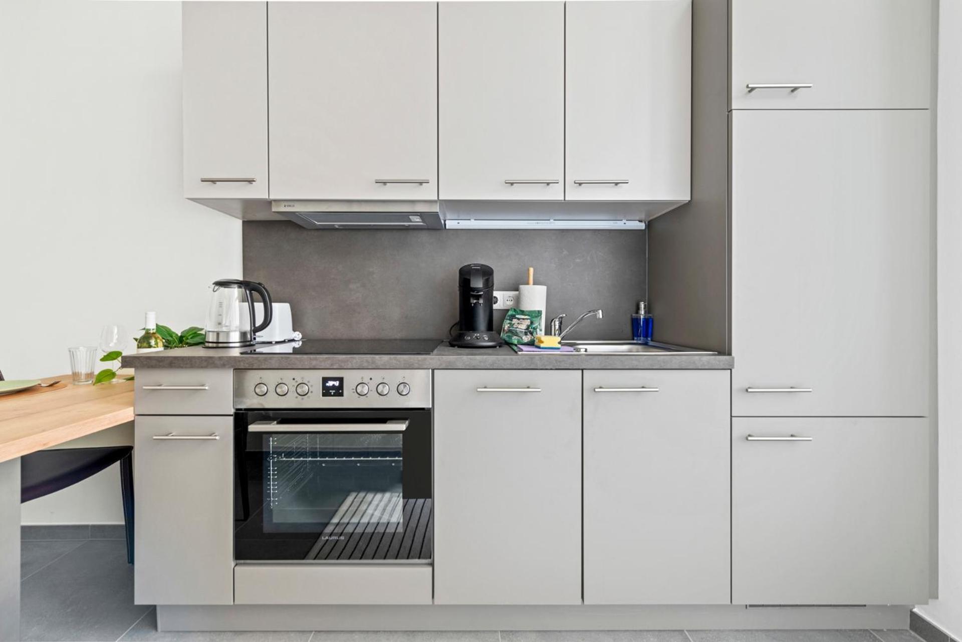 Cozy, Generous City Apartment - 10 Min To City-Centre - Contactless 24H Check-In เวียนนา ภายนอก รูปภาพ